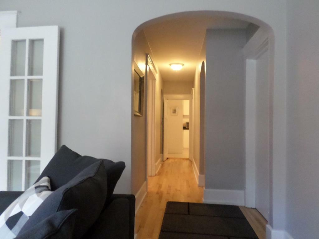 Apartamento Beautiful, Clean, Quiet 2 Br-In Downtown Ottawa. Parking, Wifi And Netflix Included Exterior foto